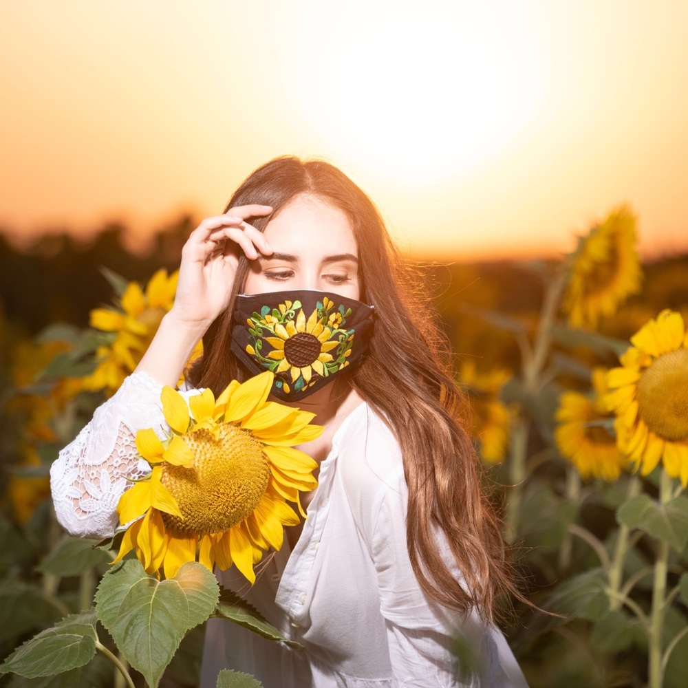 Sunflower Face Mask Embroidered Floral Girasol - Picture 3 of 5